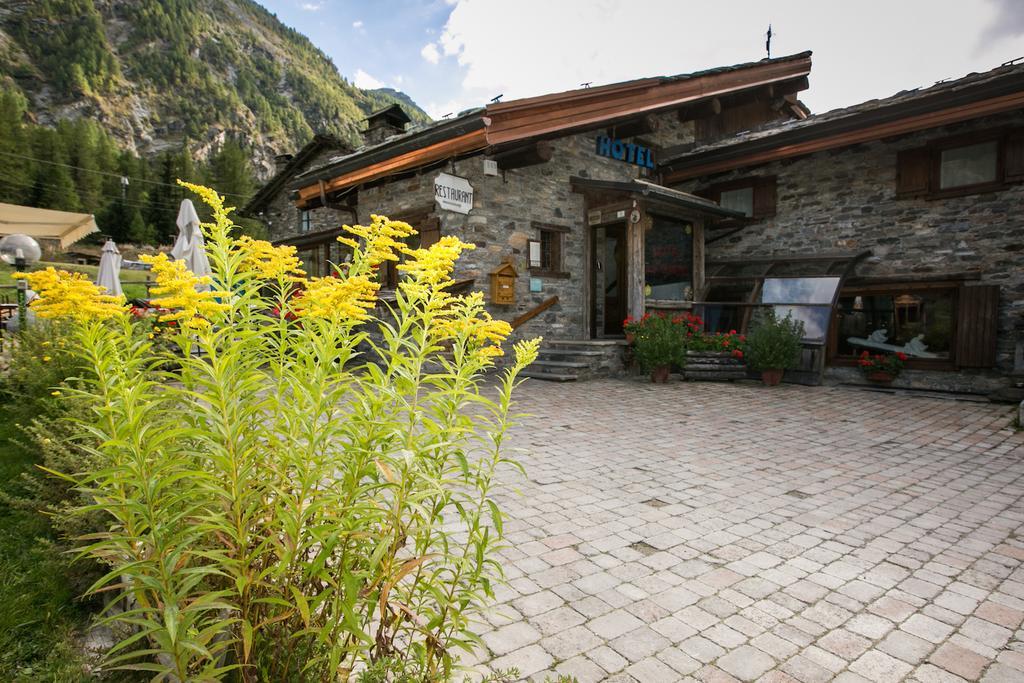 Hotel Restaurant La Barme Cogne Eksteriør bilde