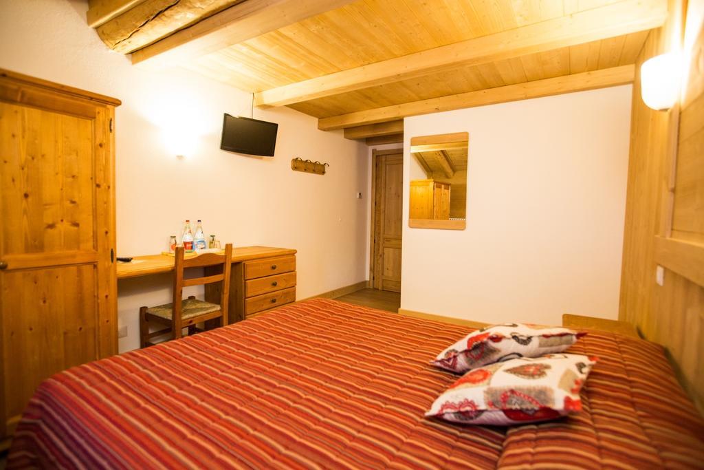 Hotel Restaurant La Barme Cogne Eksteriør bilde