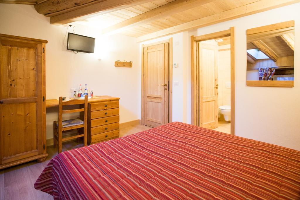 Hotel Restaurant La Barme Cogne Eksteriør bilde