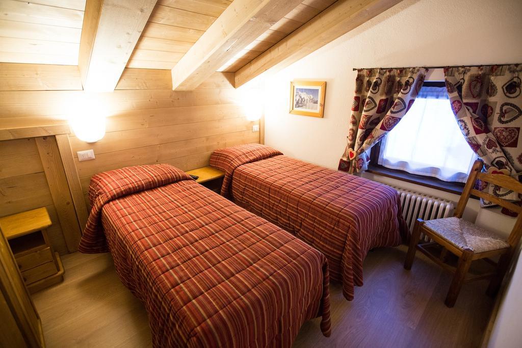 Hotel Restaurant La Barme Cogne Eksteriør bilde