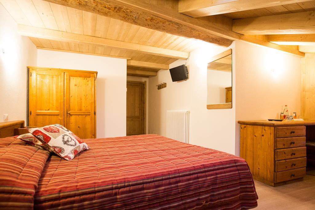Hotel Restaurant La Barme Cogne Eksteriør bilde
